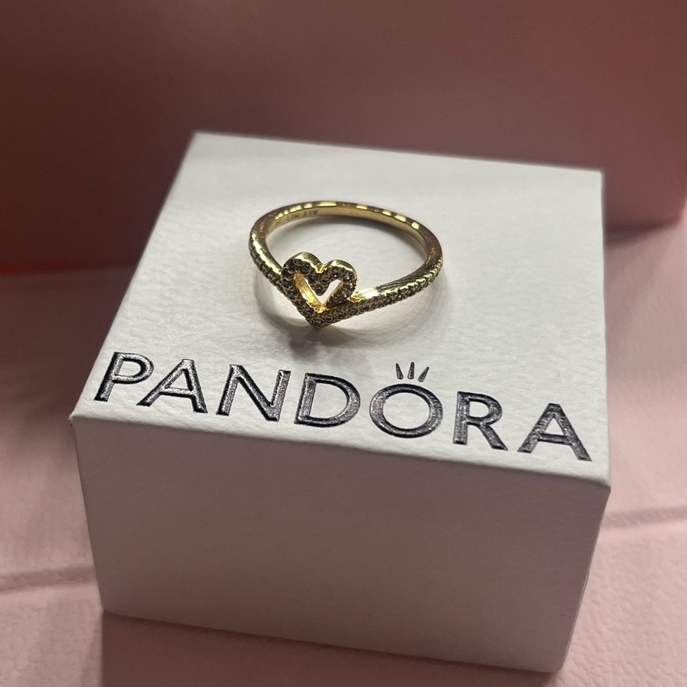 Pandora Timeless Wish Sparkling Heart Ring